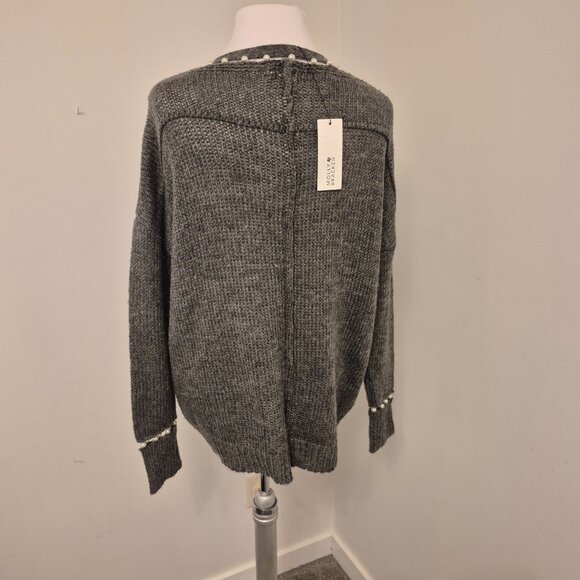 Fancy Pearl Elevated Staple on a Molly Bracken Sweater M/L - Picture 3 of 5